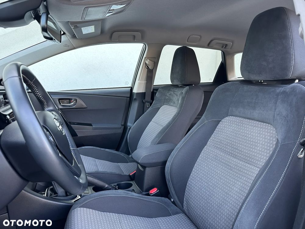 Toyota Auris 1.2 Turbo Touring Sports Team Deutschland - 29