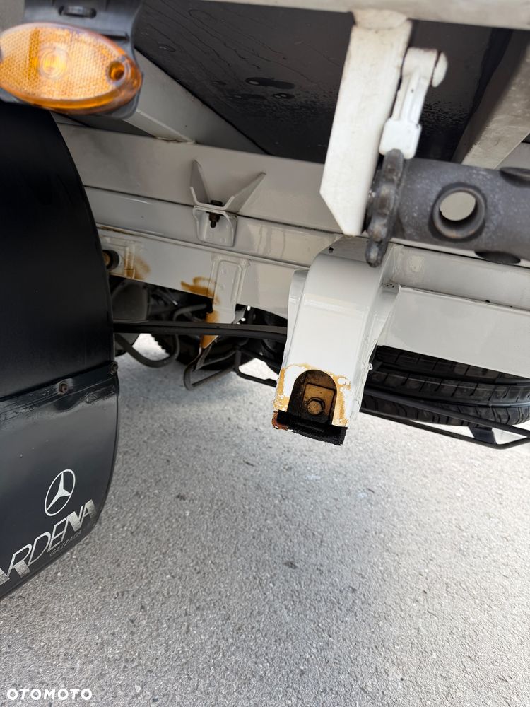 Mercedes-Benz Sprinter - 23