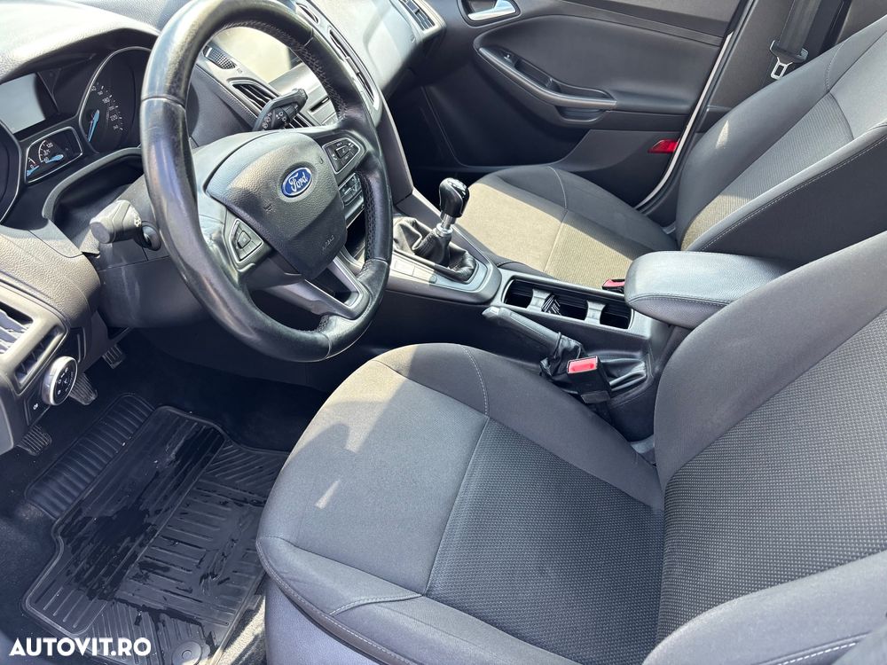 Ford Focus 1.6 TDCI DPF Trend - 6