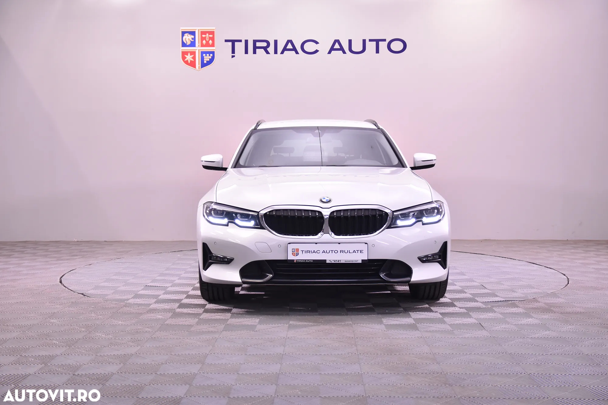BMW Seria 3 320i Touring Aut. - 8