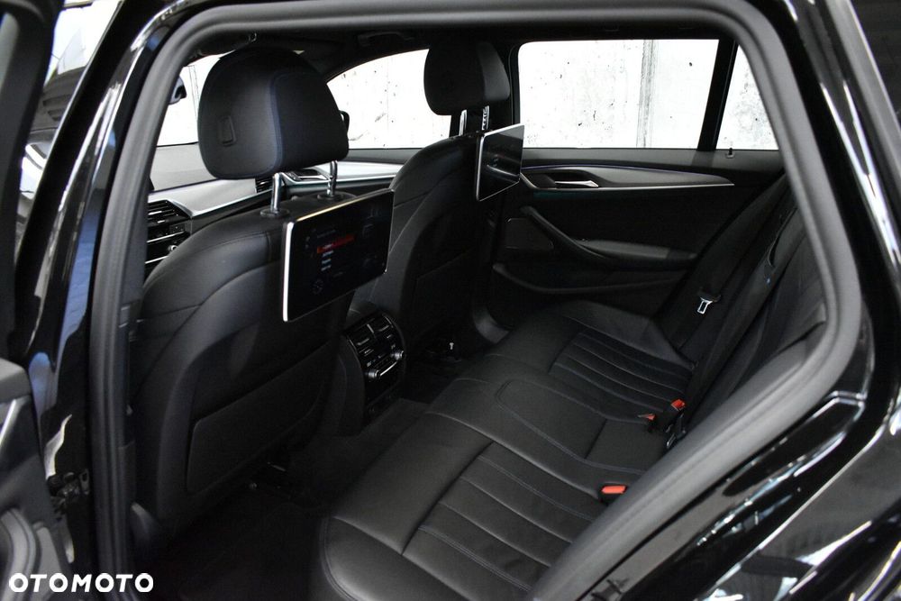 BMW Seria 5 - 23