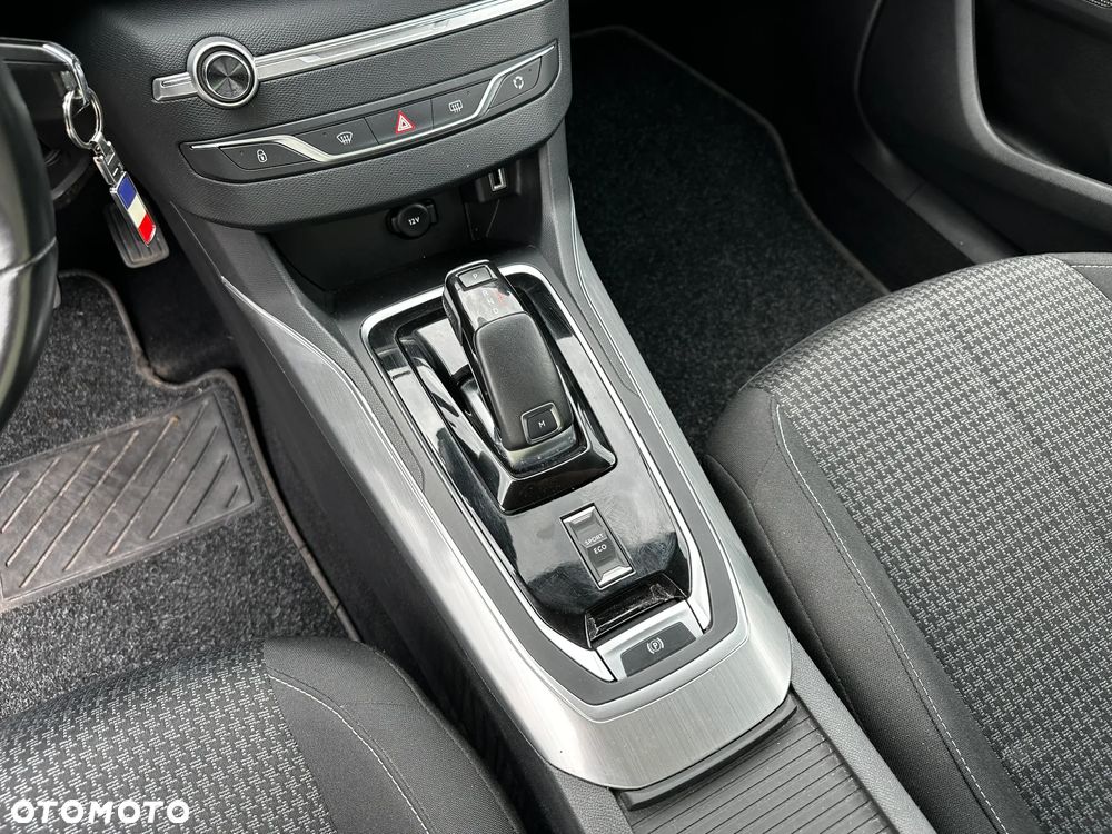 Peugeot 308 - 18