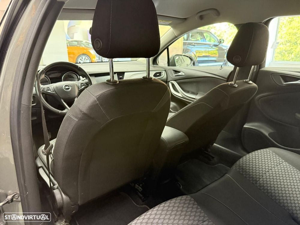 Opel Astra Sports Tourer 1.5 D Business Edition S/S - 32
