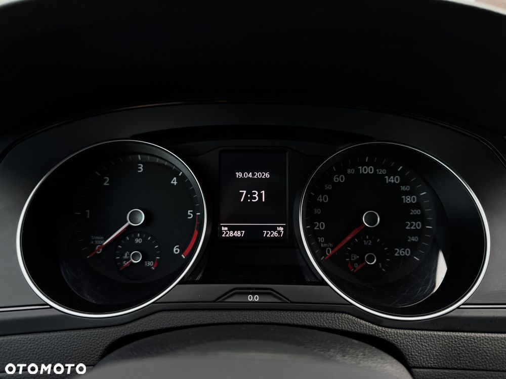 Volkswagen Passat 2.0 TDI EVO Essence - 18