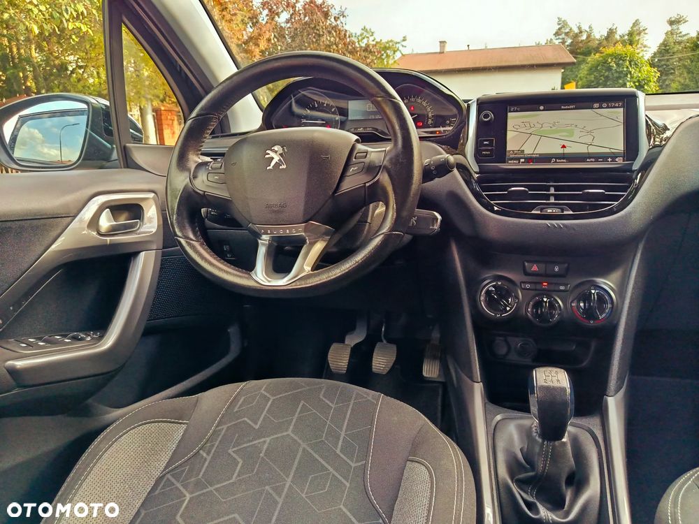 Peugeot 2008 - 13
