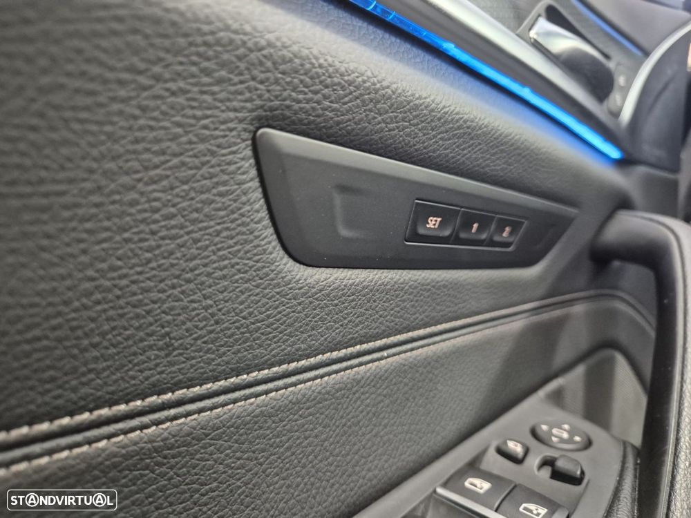 BMW 530 e Pack Desportivo M - 17