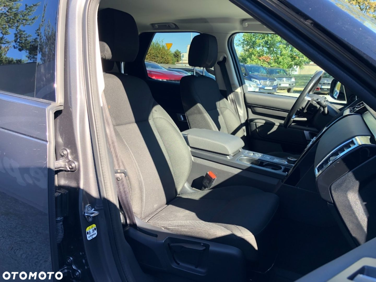 Land Rover Discovery V 2.0 SD4 SE - 8