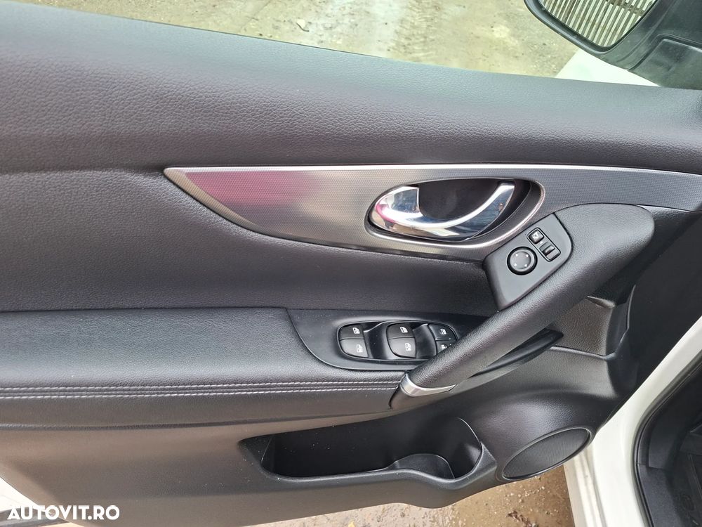 Nissan Qashqai 1.3 l MHEV X-Tronic Tekna - 24