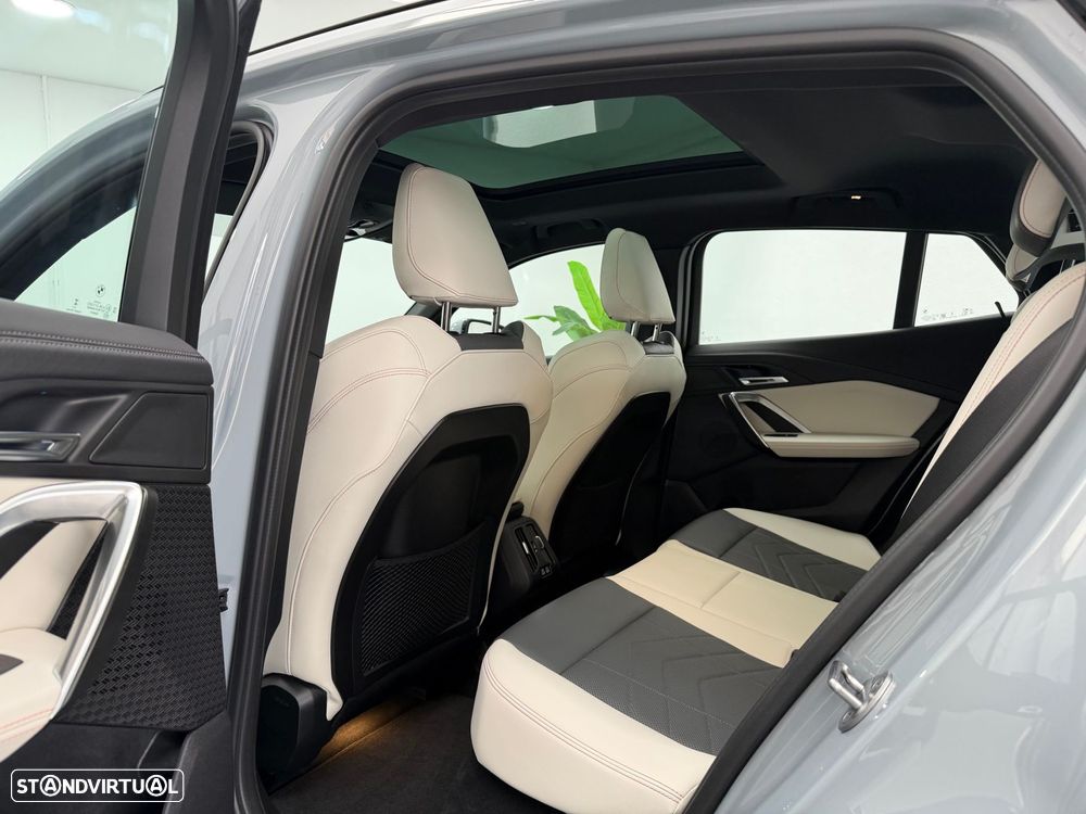 BMW iX2 xDrive30 Pack Desportivo M Pro - 24