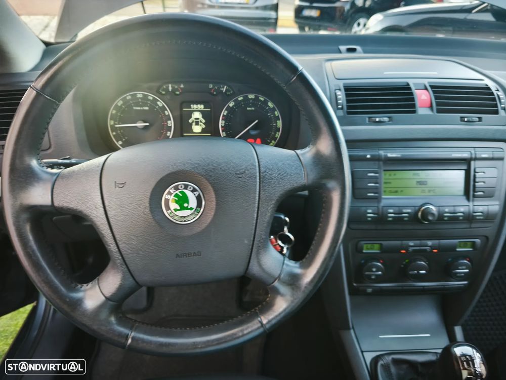 Skoda Octavia Break 1.9 TDi Sportline - 7