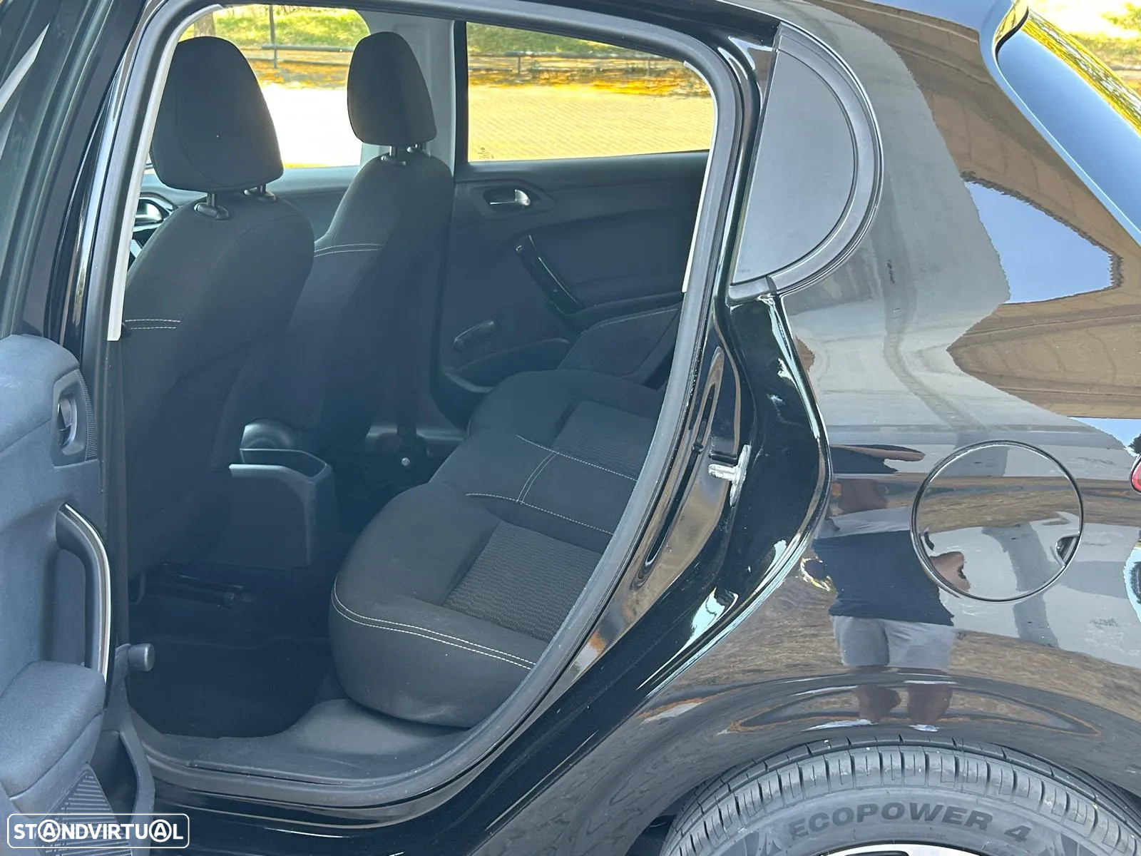 Peugeot 208 1.6 BlueHDi Style - 13