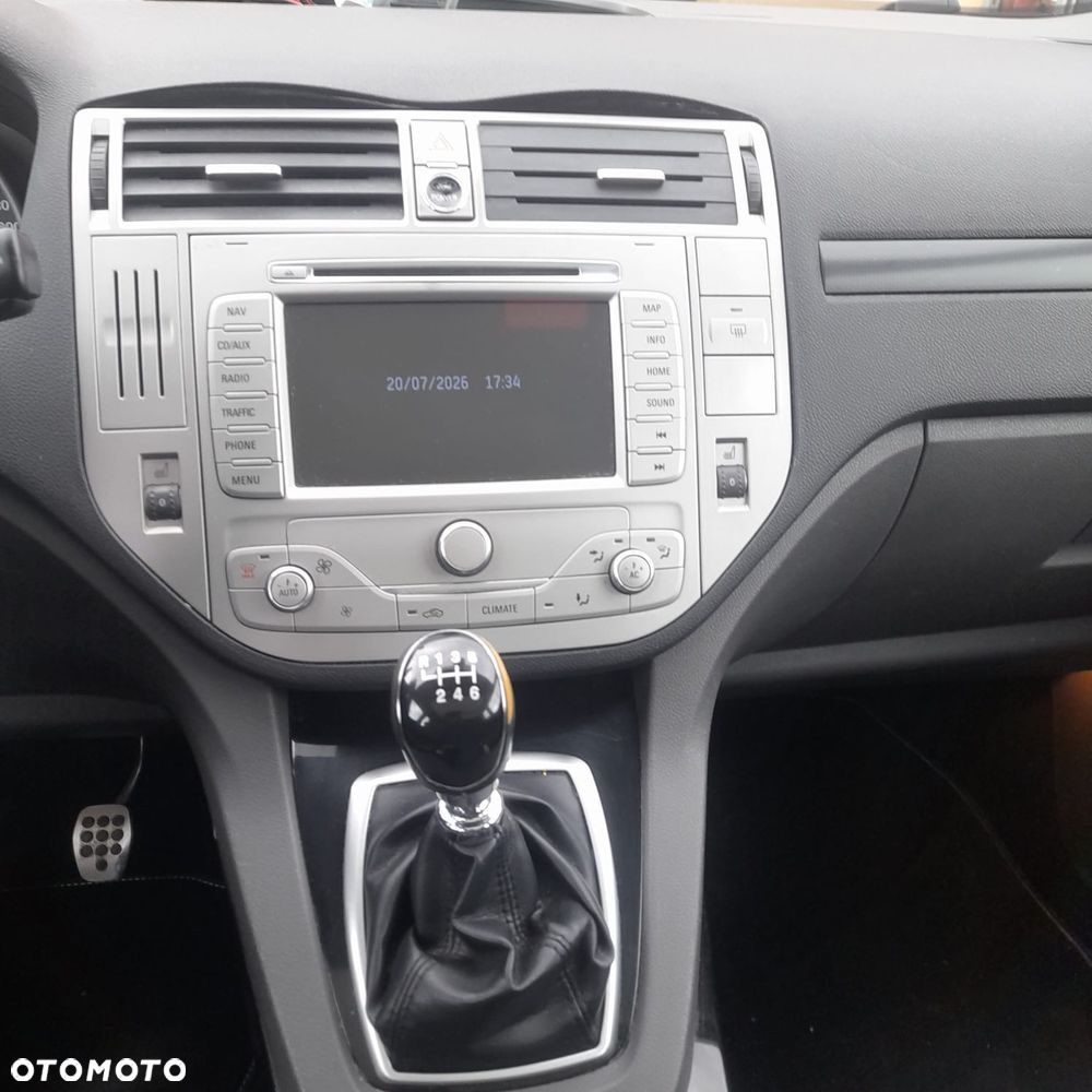Ford Kuga 2.0 TDCi 4x4 Individual - 32