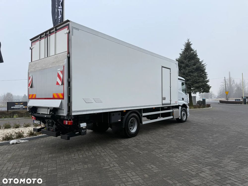 Mercedes-Benz Actros - 4