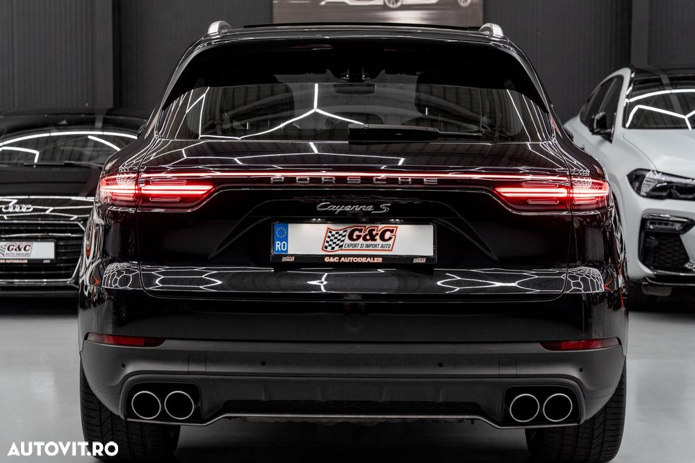 Porsche Cayenne S - 26