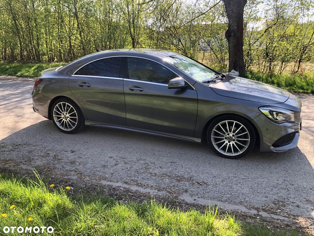 Mercedes-Benz CLA 200 d 7G-DCT UrbanStyle Edition - 4