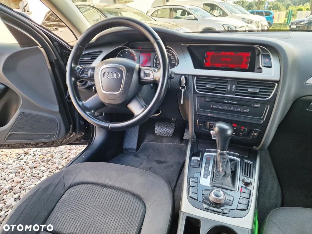 Audi A4 Avant - 11