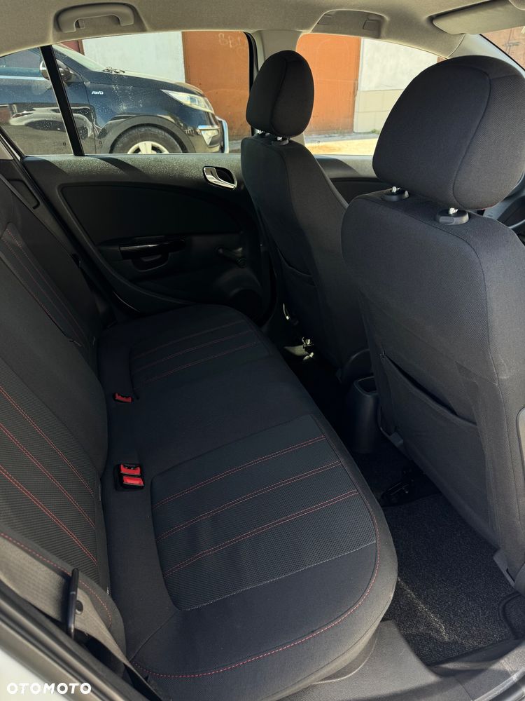 Opel Corsa 1.4 16V Graphite - 15