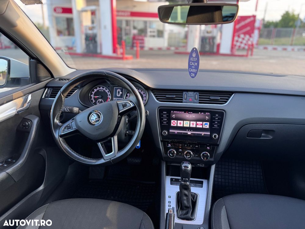 Skoda Octavia 2.0 TDI DSG Ambition - 15
