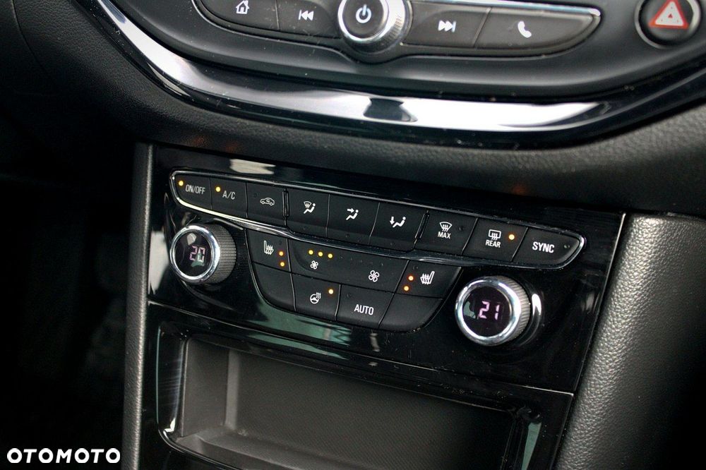 Opel Astra 1.2 T GS Line S&S - 18