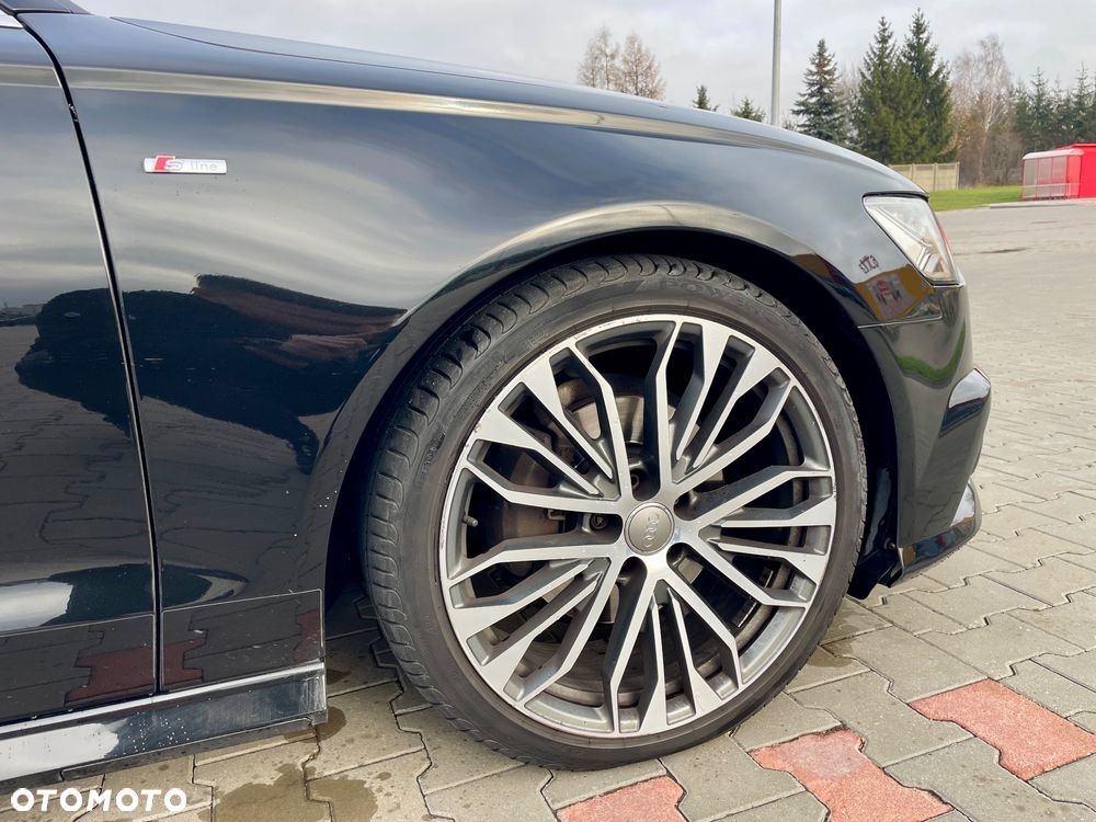 Audi A6 Avant 2.0 TDI quattro S tronic - 26