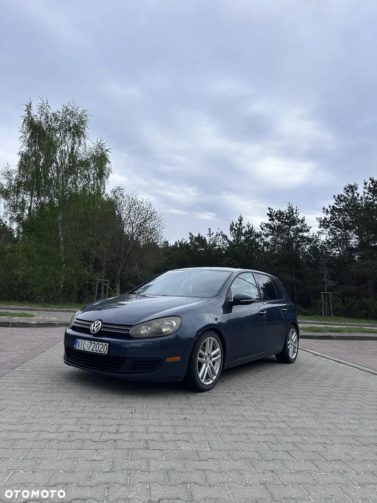 Volkswagen Golf - 1