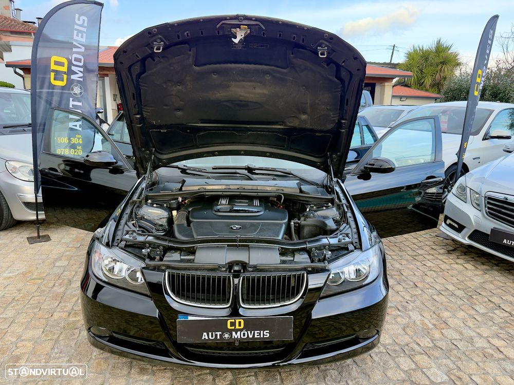 BMW 320 d Exclusive - 27