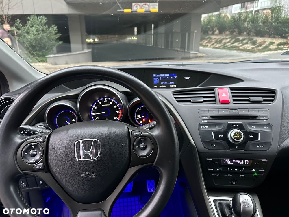 Honda Civic 1.8 Sport - 10