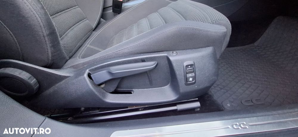 Volkswagen Passat CC - 8