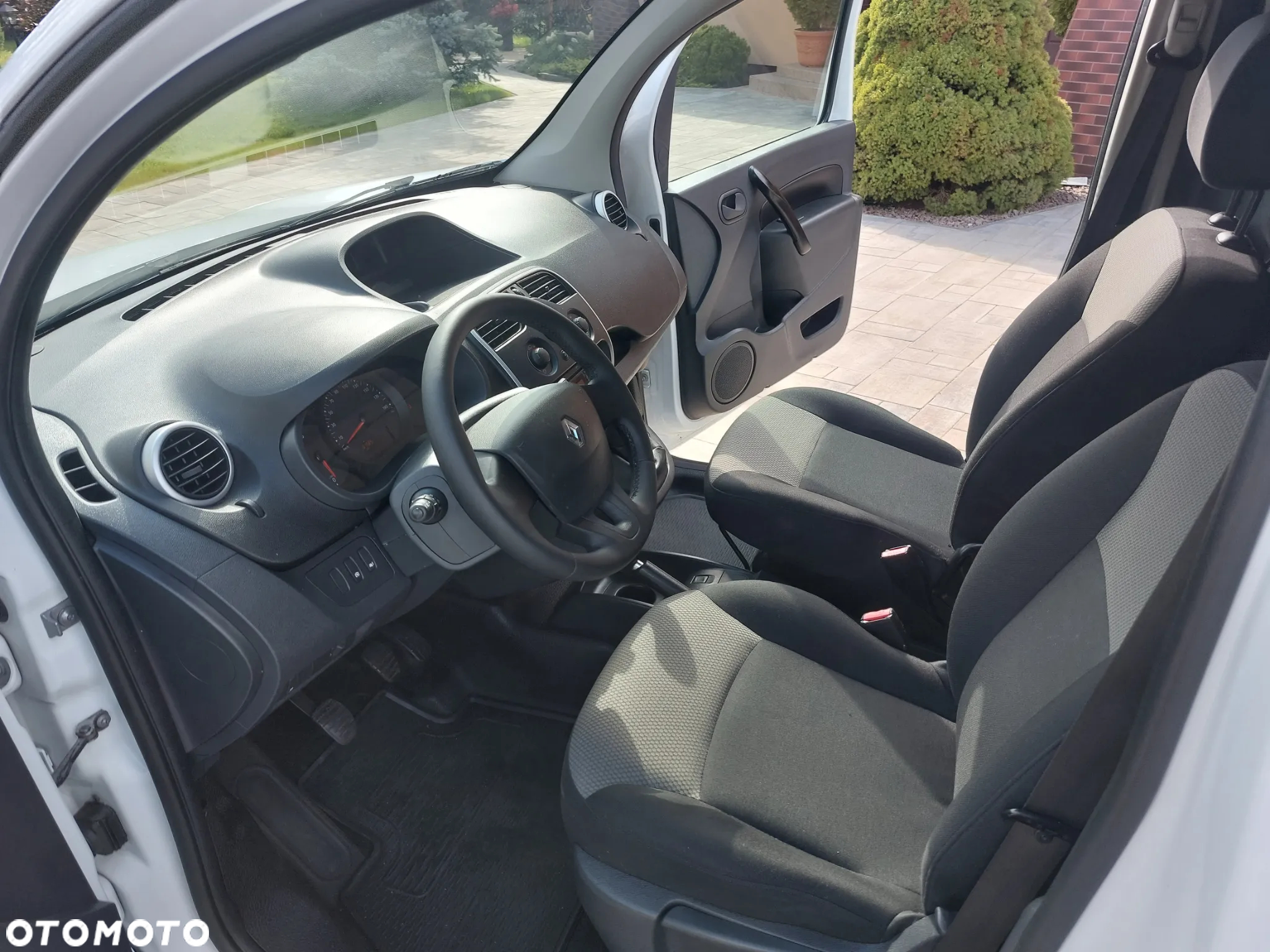 Renault Kangoo 1.5 dCi Energy Limited S&S - 11