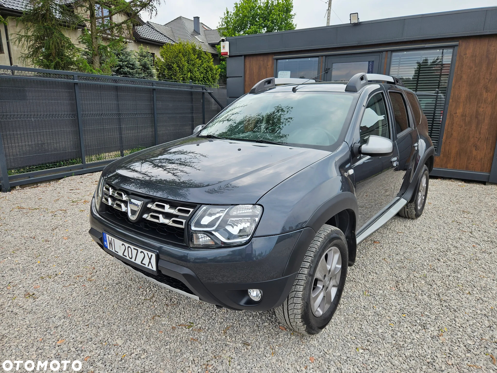 Dacia Duster 1.6 SCe Essential - 4