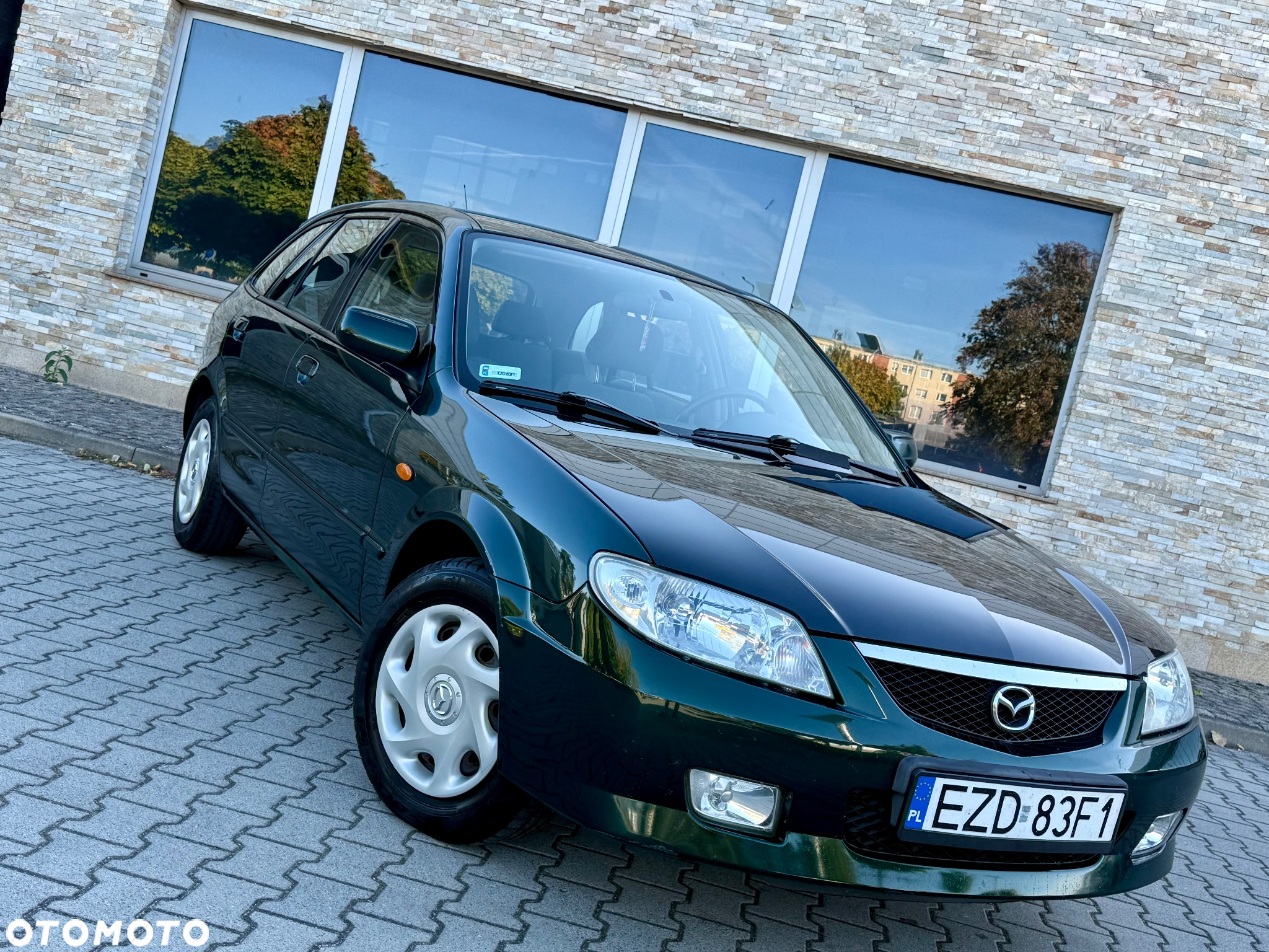 Mazda 323F 1.6 Exclusive - 25