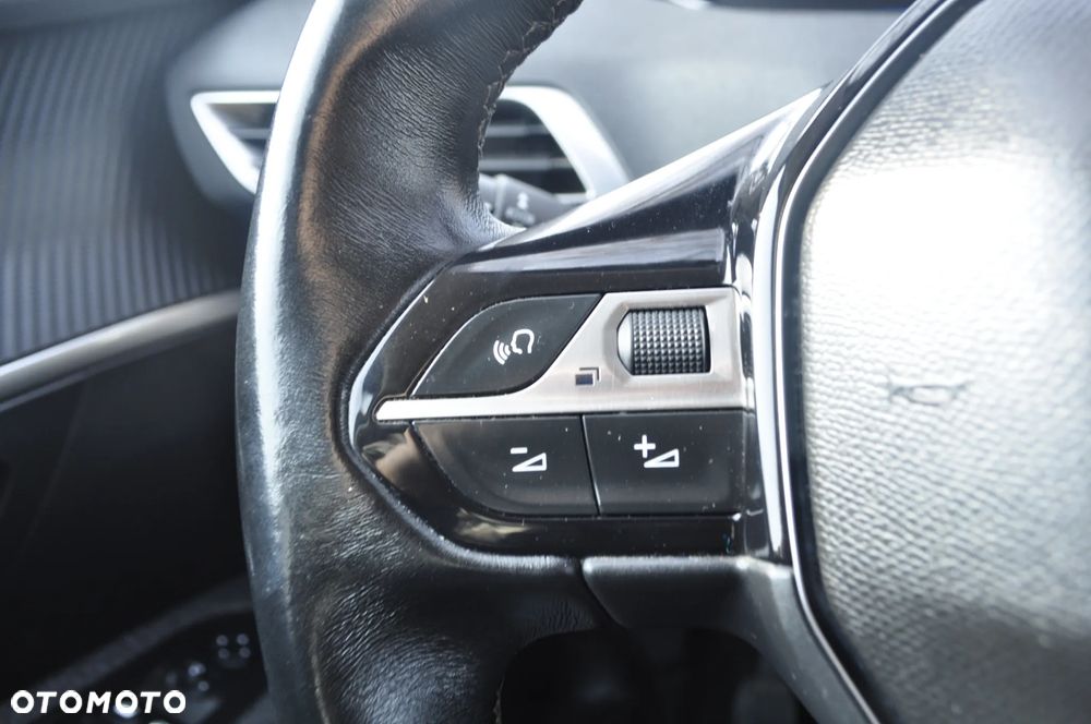 Peugeot 3008 1.6 BlueHDi Active S&S - 12