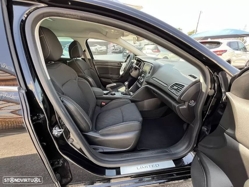 Renault Mégane Sport Tourer 1.5 Blue dCi Limited - 32