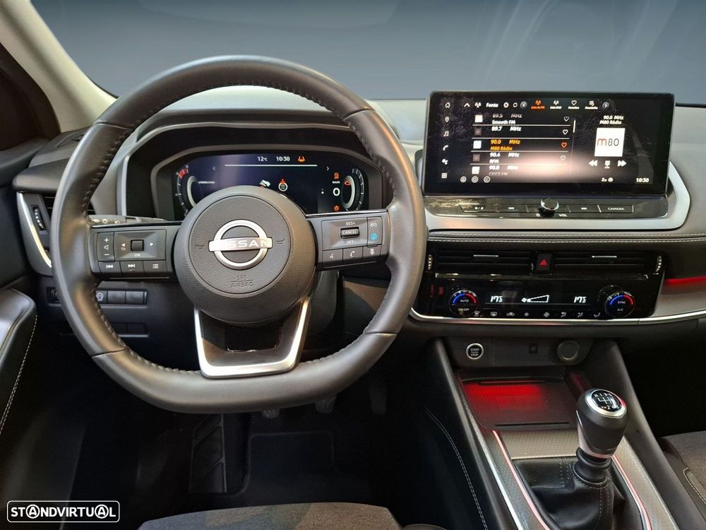 Nissan Qashqai 1.3 DIG-T Advance — fotografia 17