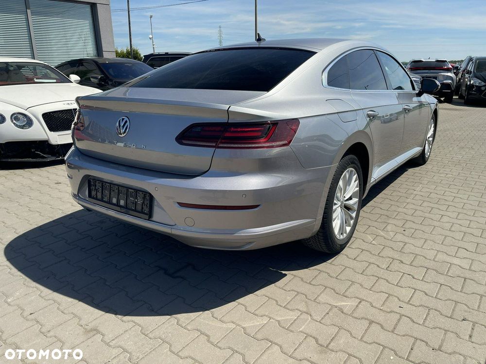 Volkswagen Arteon 2.0 TDI SCR DSG - 2