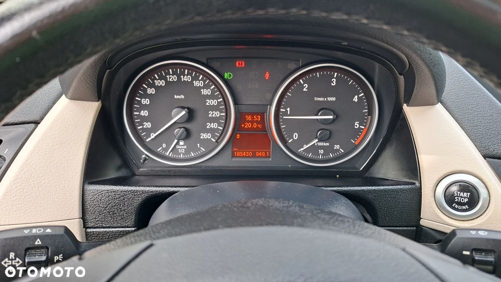 BMW X1 sDrive20d - 33
