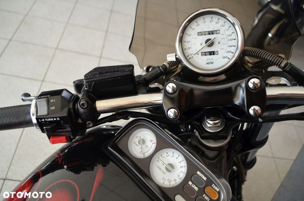 Yamaha V-MAX - 27