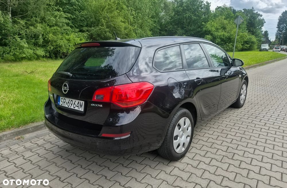 Opel Astra 1.4 ecoFLEX - 11