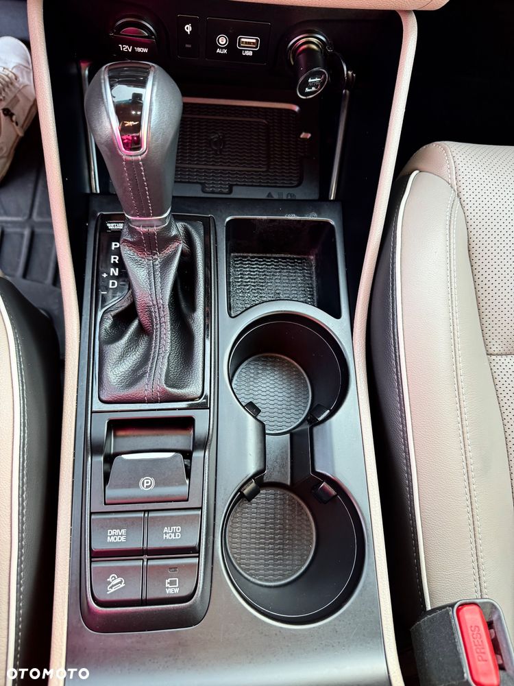 Hyundai Tucson - 8