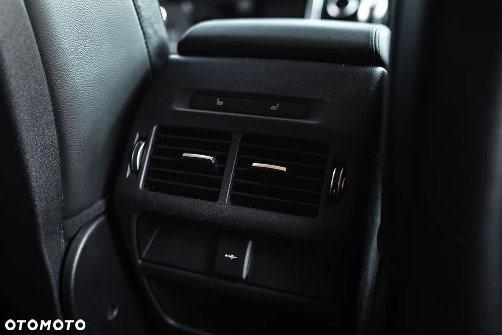 Land Rover Discovery Sport - 25