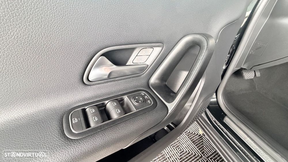 Mercedes-Benz A 200 Standard - 17