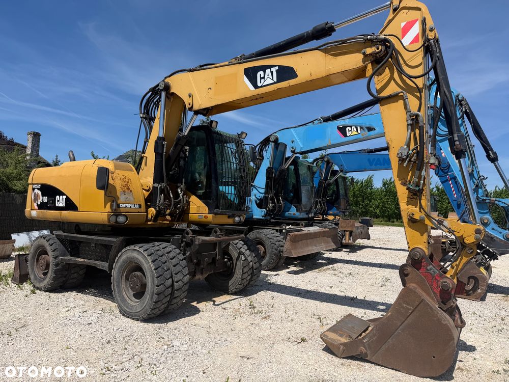 Caterpillar M316D - 11