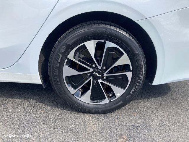 Kia Ceed SW 1.6 GDI DCT OPF Inspiration - 10