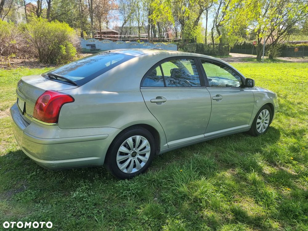 Toyota Avensis 1.8 VVT-i Automatik Executive - 10