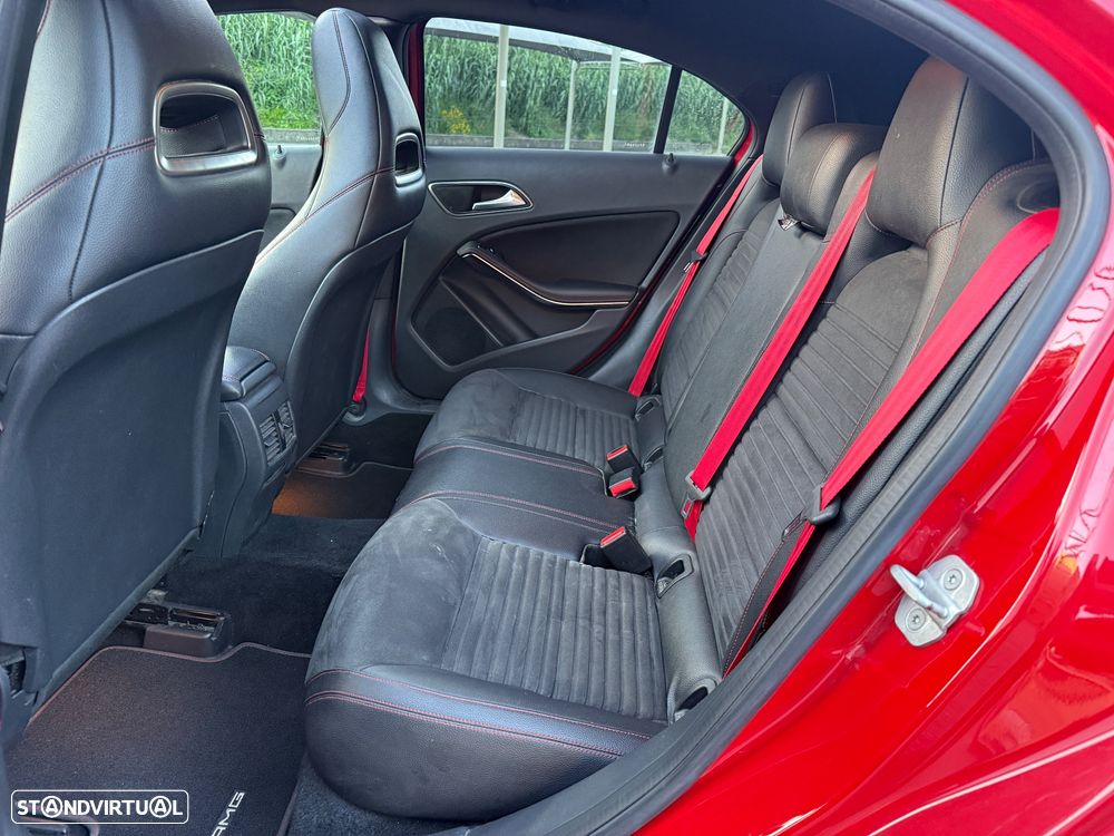 Mercedes-Benz A 200 d AMG Line - 11