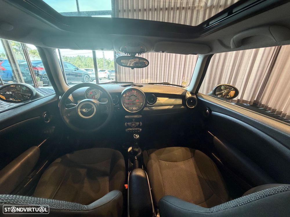 MINI 3 Portas Cooper D - 21