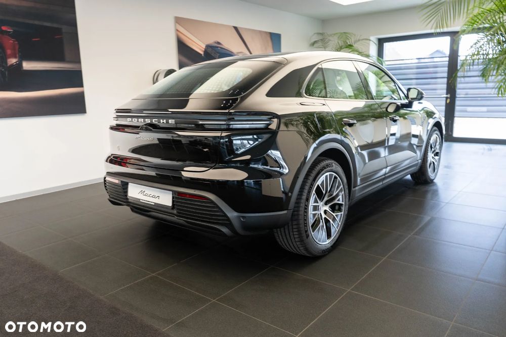 Porsche Macan - 3