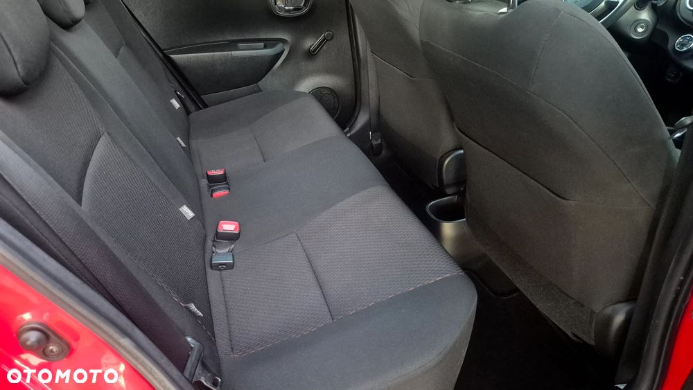 Toyota Yaris 1.33 VVT-i Club - 13