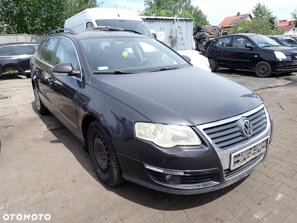 CZĘŚCI - Vw Passat B6 1,9TDI 105KM BXE KOMBI 5B JCX lakier LC8Z  2007r. INDEX - 10046 - 2