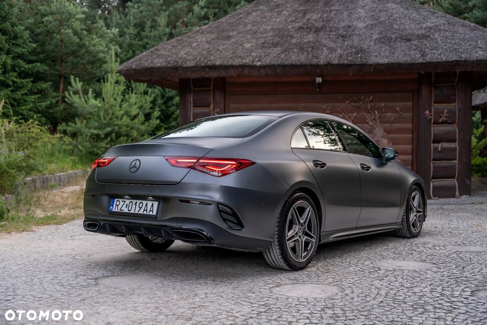 Mercedes-Benz CLA 180 AMG Line 7G-DCT - 14